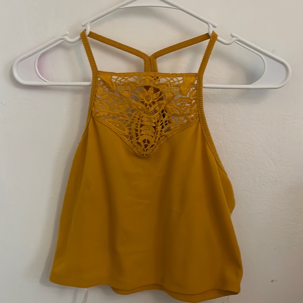Crop top